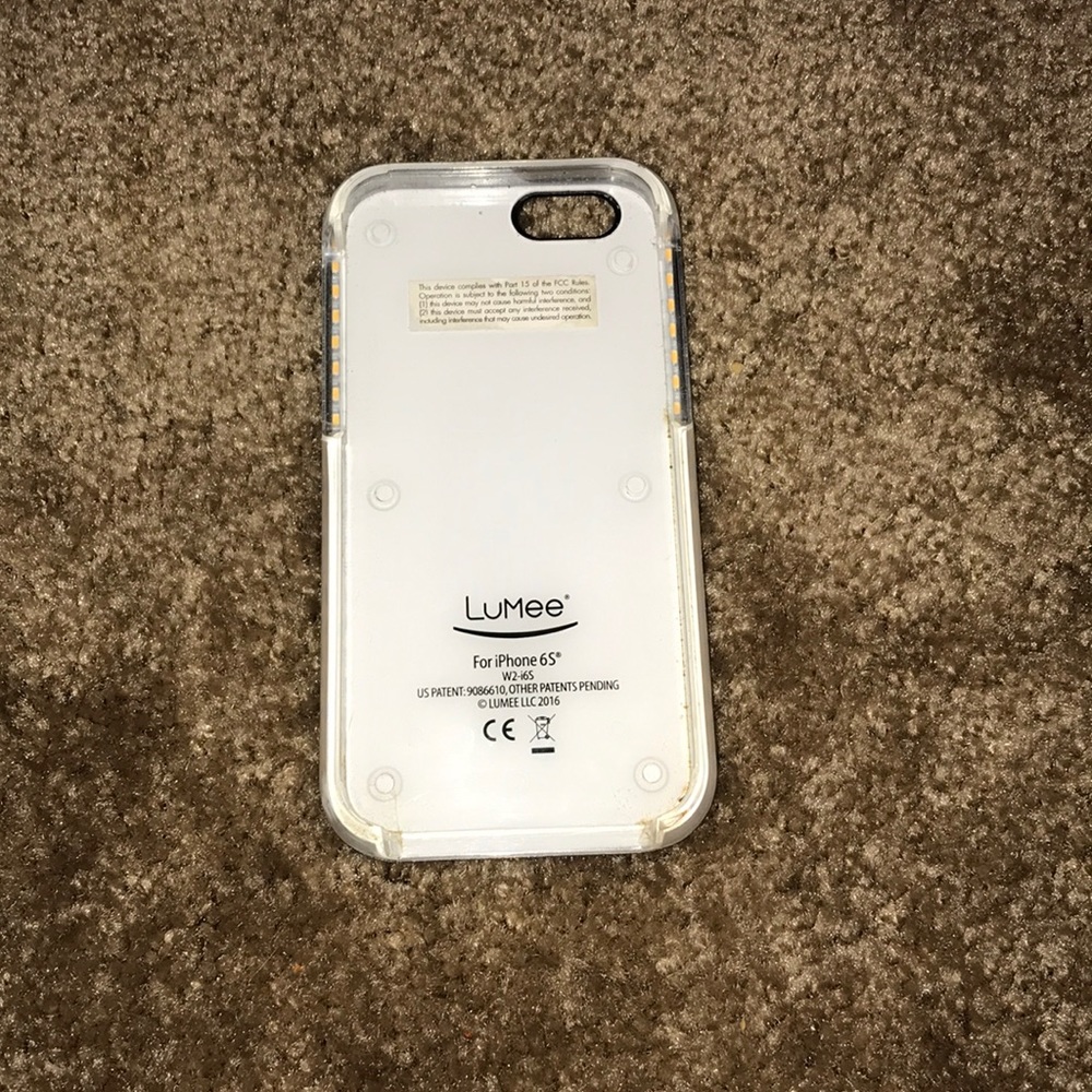 Lumee case